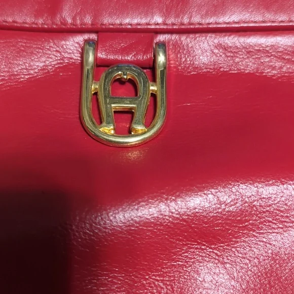Vintage Red Aigner Shoulder Bag Purse - Picture 3 of 8